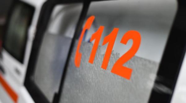 Accident GRAV în Timiș: Șofer rănit după ce s-a izbit cu mașina de tren