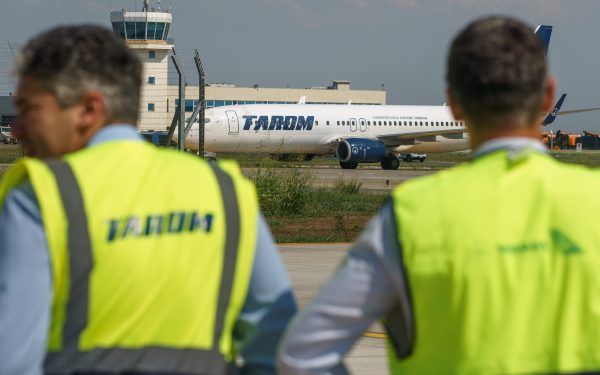 Zborurile din Europa, în pericol vara asta. România, șansă uriașă de profit