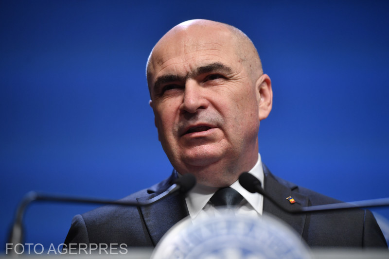 Premierul Ilie Bolojan a făcut clar în interviul acordat cotidianului francez Le Figaro că România se află în fața unor provocări de amploare asemănătoare cu cele ale Franței, fiind nevoită să gestioneze un deficit abisal, o situație politică fragmentată și o mișcare antisistem în creștere