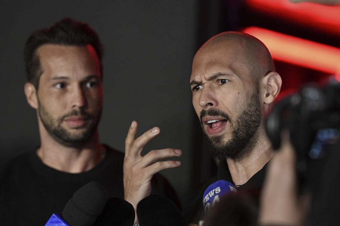 București - Tribunalul București a ridicat măsurile de control judiciar impuse influencerului controversat Andrew TATE, conform unei declarații a echipei sale de apărare