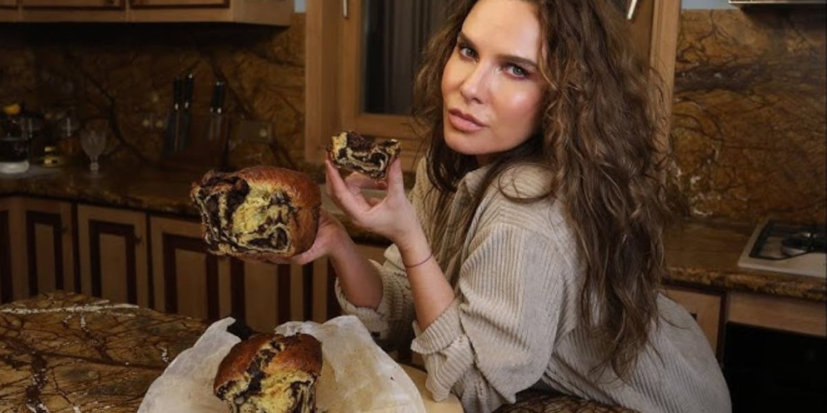 Rețeta de cozonac a Annei Lesko care încântă masa de Paște