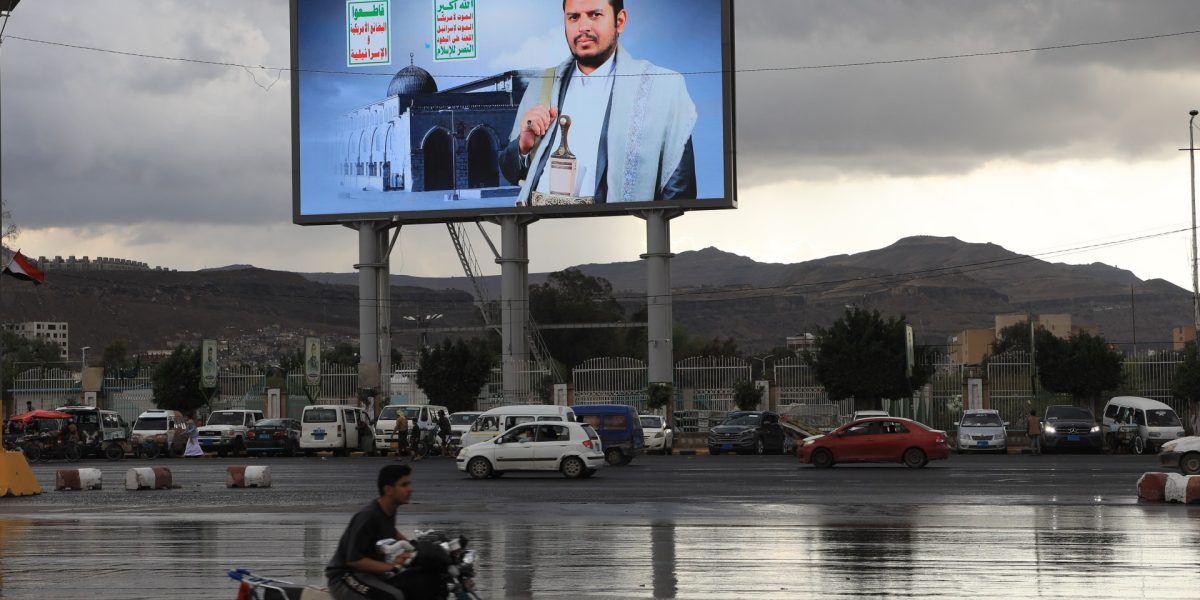 Conflictele regionale din Yemen riscă să se răspândească, iar viața locuitorilor din Sanaa devine tot mai precară