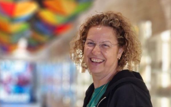 Asistentă medicală eroină, luptă pentru viața ei!