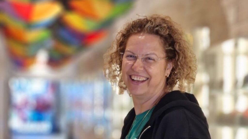 Asistentă medicală eroină, luptă pentru viața ei!