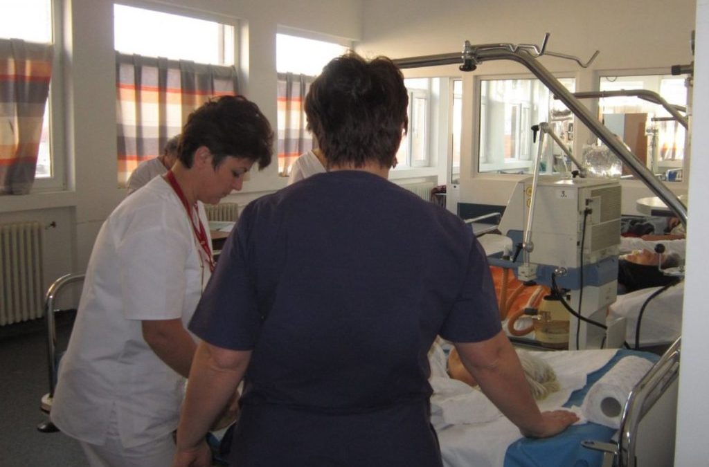 OAMGMAMR, partener în INTENSIV+: Îngrijirea pacientului critic, prioritate