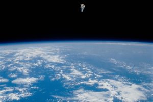 NASA: Astronautul a zburat liber în 1984. De ce riscul extrem pentru satelit?