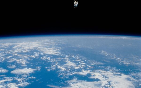 NASA: Astronautul a zburat liber în 1984. De ce riscul extrem pentru satelit?