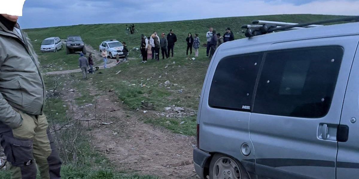 Doi pădurari din Parcul Natural Lunca Mureșului au fost agresati de hoți de lemne, în timp ce încercau să-i oprească pe infractori