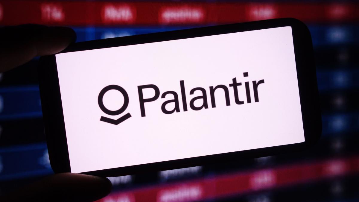 Bani EU în Palantir: Peste 100 de bănci și fonduri umflă investițiile în controversata tech