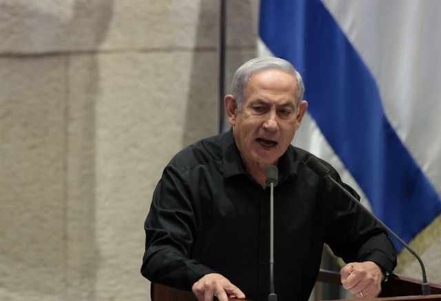 Procesul de corupție al premierului israelian Benjamin Netanyahu va fi reluat duminică, potrivit anunțului făcut joi de purtătorul de cuvânt al instanțelor
