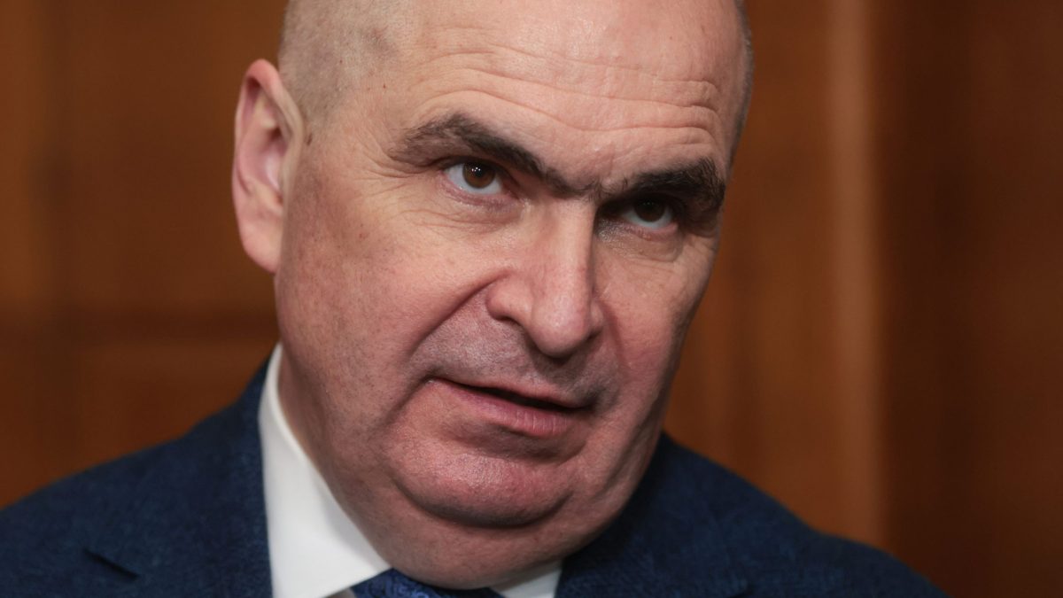 Bolojan, premier: Cât încasează lunar și cum stă față de liderii europeni