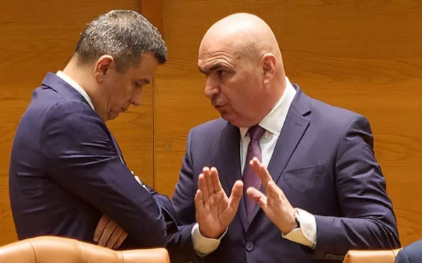 Ziua cea lungă: România, pe marginea prăpastiei politice