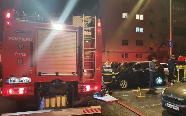 Incendiu la Brașov: 25 de oameni evacuați dintr-un apartament