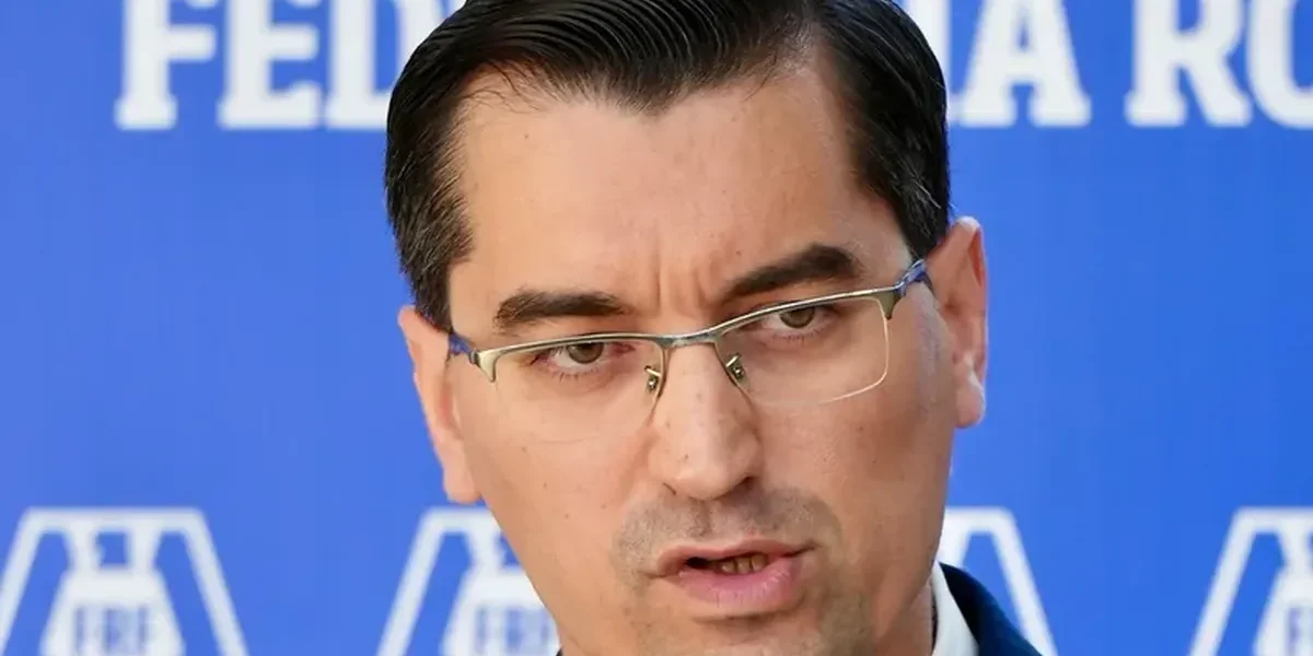 Tribunalul București a respins ordonanța președințială depusă de Ilie Drăgan, care avea drept scop suspendarea alegerilor pentru conducerea Federației Române de Fotbal (FRF) programate pe 18 martie