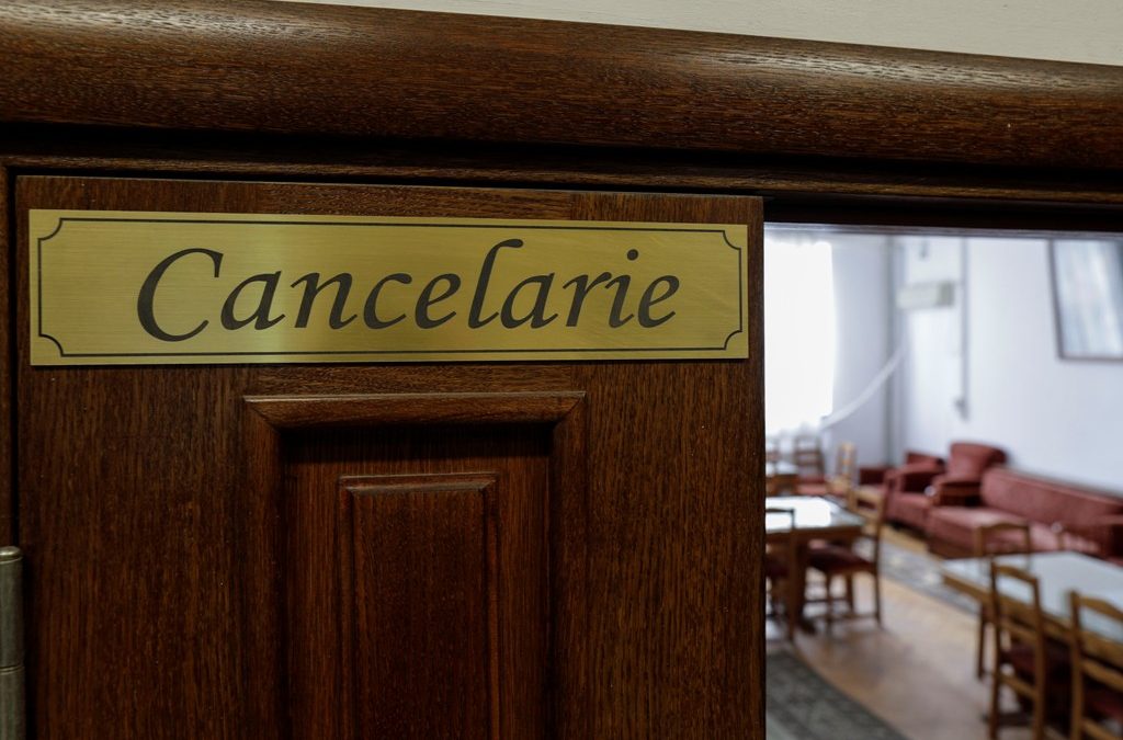 Guvernul deblochează posturile: Concursurile pentru profesori, din nou pe tapet