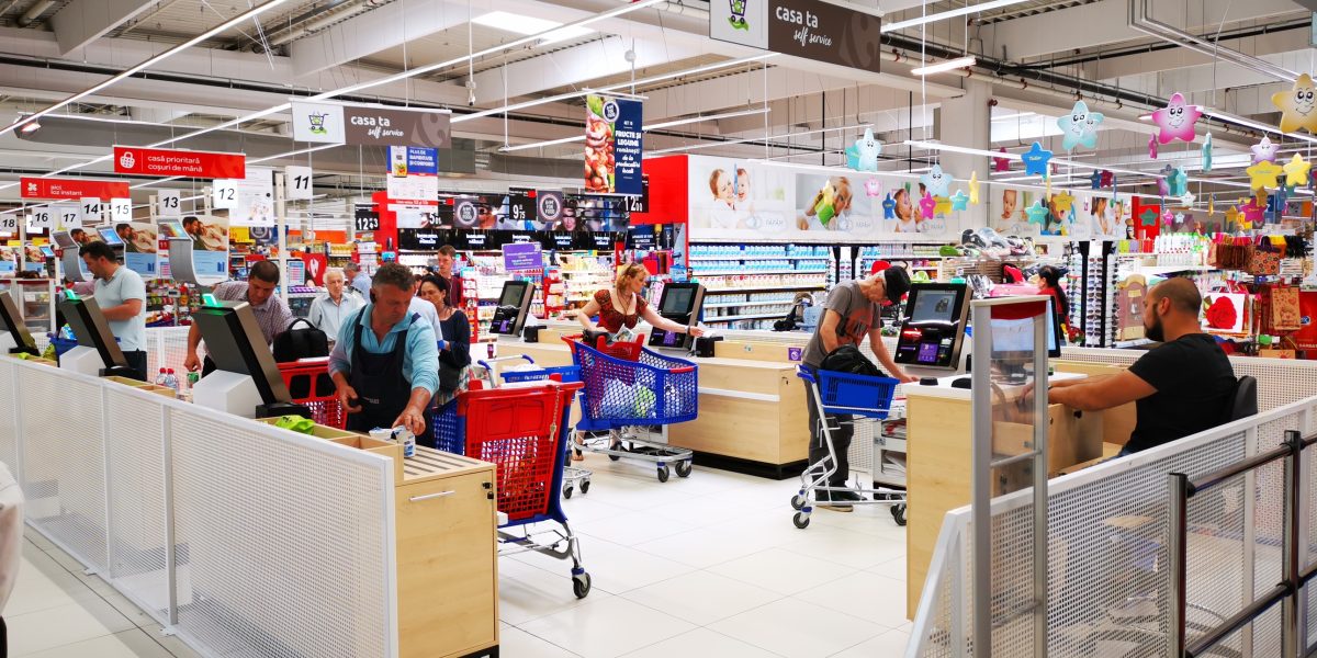 Programul magazinelor de Paște 2026 și regulile speciale pentru consumatori