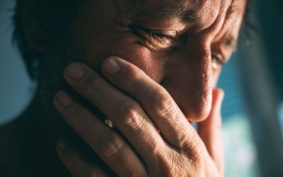 Cât de mult plânge un om? Rezultatele unui studiu recent indică diferențe semnificative între sexe, dar și complexitatea efectelor plânsului asupra stării emoționale, într-un context unde cercetările științifice sunt încă limitate