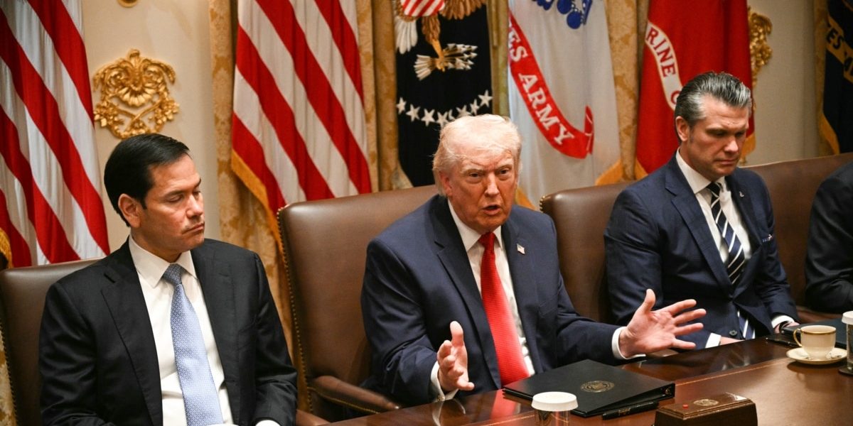 Donald Trump a decis să prelungească cu zece zile termenul ultimatumului adresat Iranului, într-un moment de tensiune crescută între cele două țări