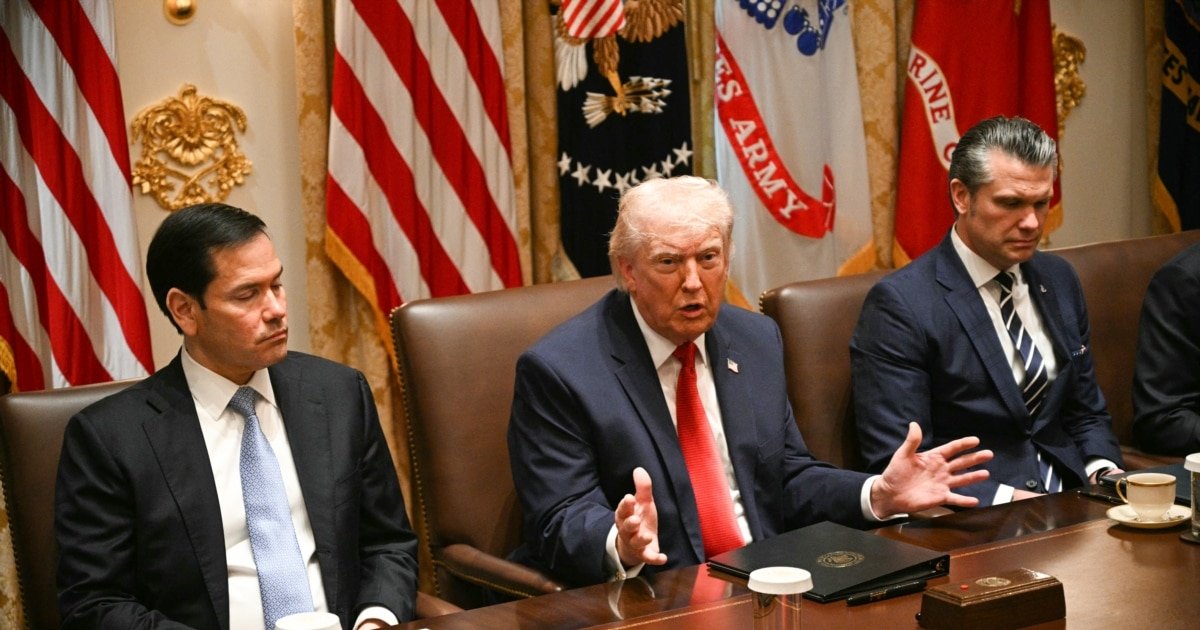 Donald Trump a decis să prelungească cu zece zile termenul ultimatumului adresat Iranului, într-un moment de tensiune crescută între cele două țări