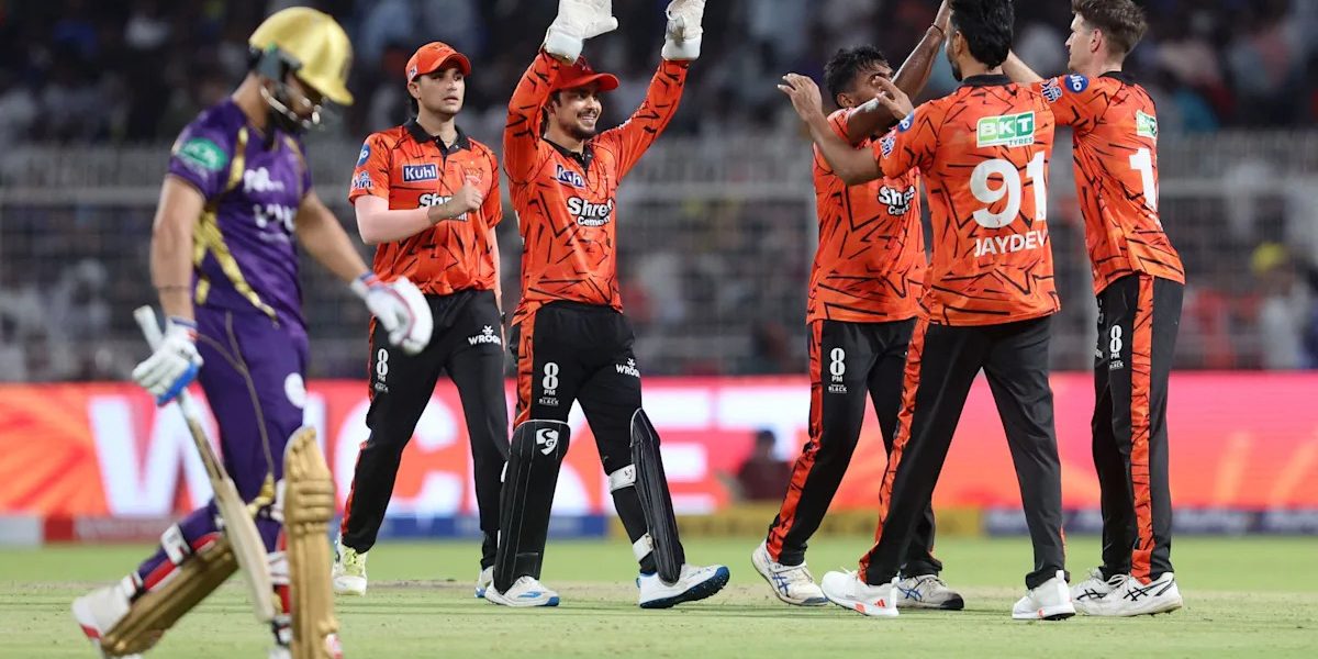 Sunrisers Hyderabad și-a trecut în sfârșit în palmares prima victorie din actuala ediție a Indian Premier League (IPL), reușind să învingă Kolkata Knight Riders (KKR) cu 65 de runde la Eden Gardens