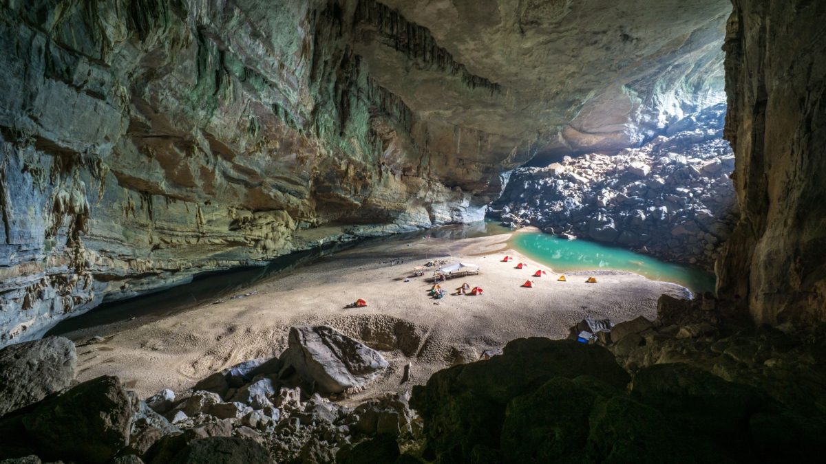 Un explorator a "pierdut" cea mai mare peșteră din lume, găsită în 1990