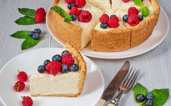 Tartă delicioasă cu cremă de brânză: Aluat rapid, gust irezistibil