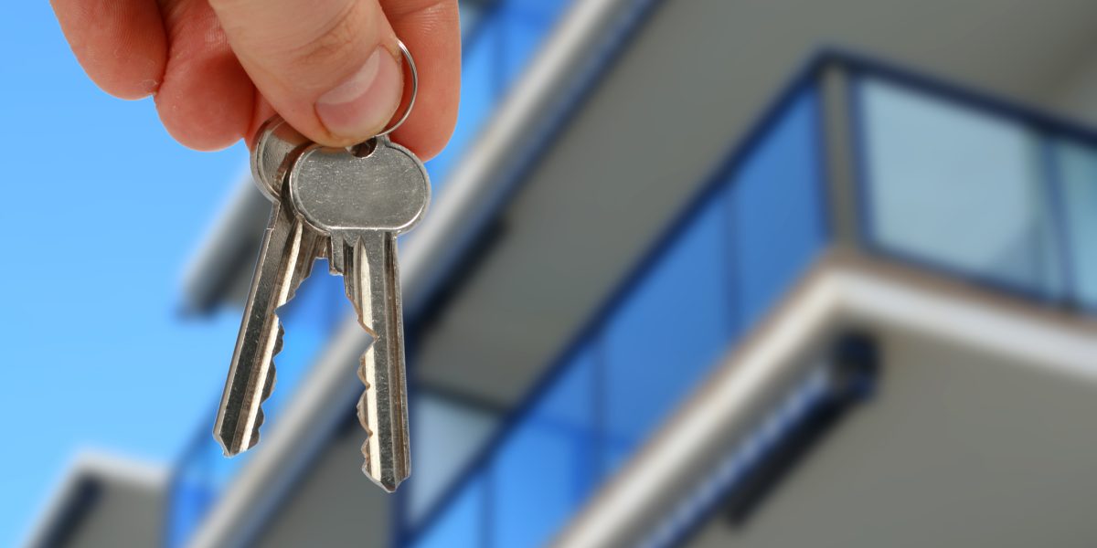 cu cât au crescut prețurile locuințelor din București și marile orașe față de martie 2025