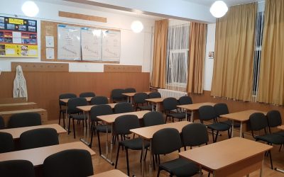 Programele școlare pentru clasa a IX-a sunt aproape finalizate, iar manualele sunt în proces de achiziție, conform informațiilor furnizate de directorul Centrului Național pentru Curriculum și Evaluare