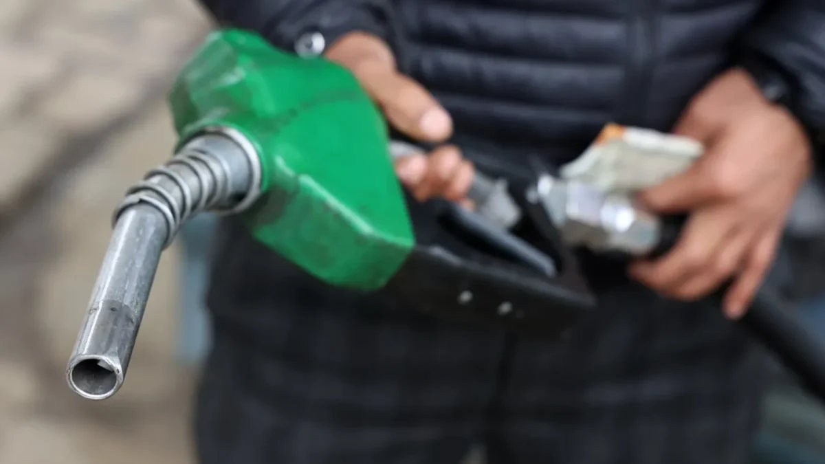 Blocada Ormuz: China, lovită de dependența de petrolul IRANIAN