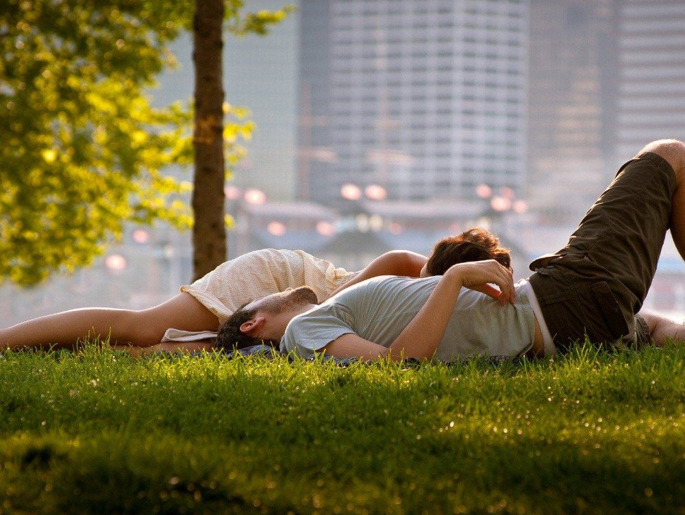 Calendarul liberelor în 2026: Câte zile mai are România până la final? Când e următorul concediu