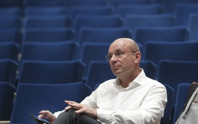 O instanță de contencios administrativ a Curții de Apel din București a suspendat decizia prin care Consiliul Național al Audiovizualului (CNA) a retras licența postului de radio Gold FM