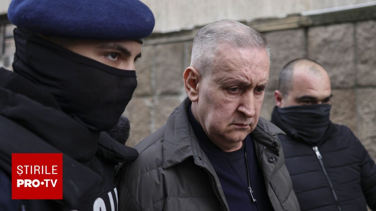Șeful ARR Cristian Anton, prins cu șpăgi de 500.000 €: Vrea libertate după cutiile cu bani