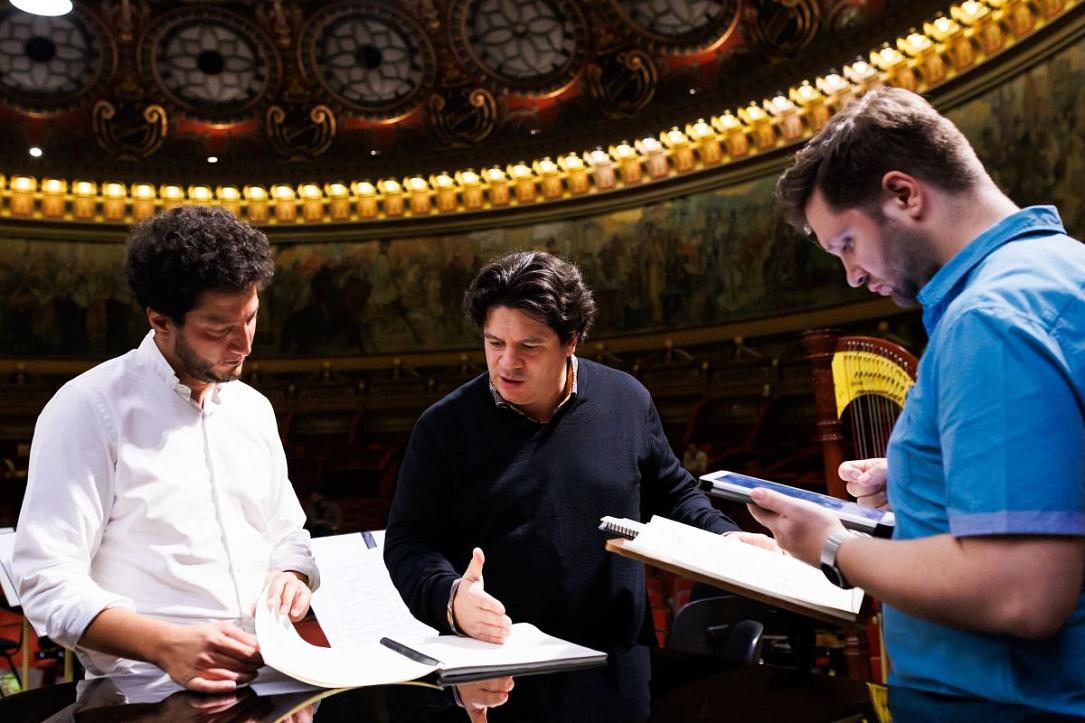 Marele dirijor Cristian Măcelaru, masterclass-uri spectaculoase la București