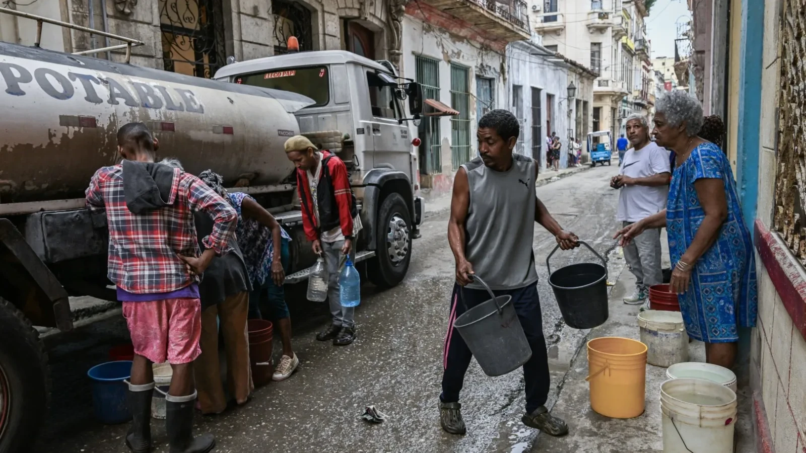 Rusia își reafirmă sprijinul pentru Cuba, promițând asistență în depășirea crizei energetice acute, agravată de sancțiunile impuse de Statele Unite ale Americii