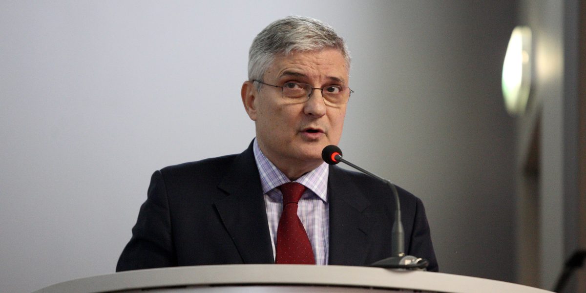 Criză majoră în România: Daniel Dăianu avertizează, vin vremuri grele pentru români