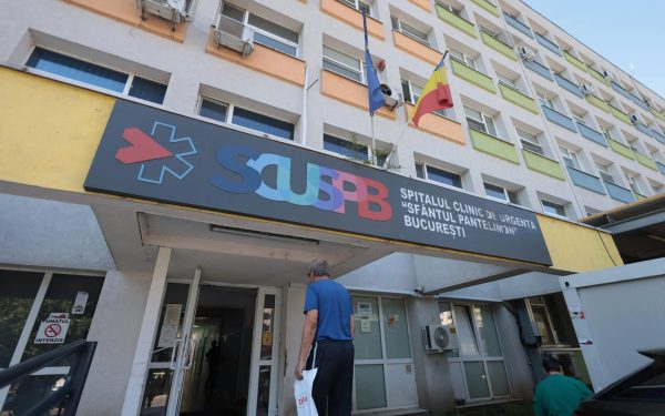 Panică la Sf. Pantelimon: Pacienți oxigenați manual după ce un individ a distrus instalația