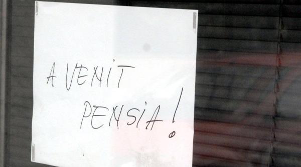Criza forței de muncă: 10 salariați susțin 14 pensionari. Manole: Deficit major