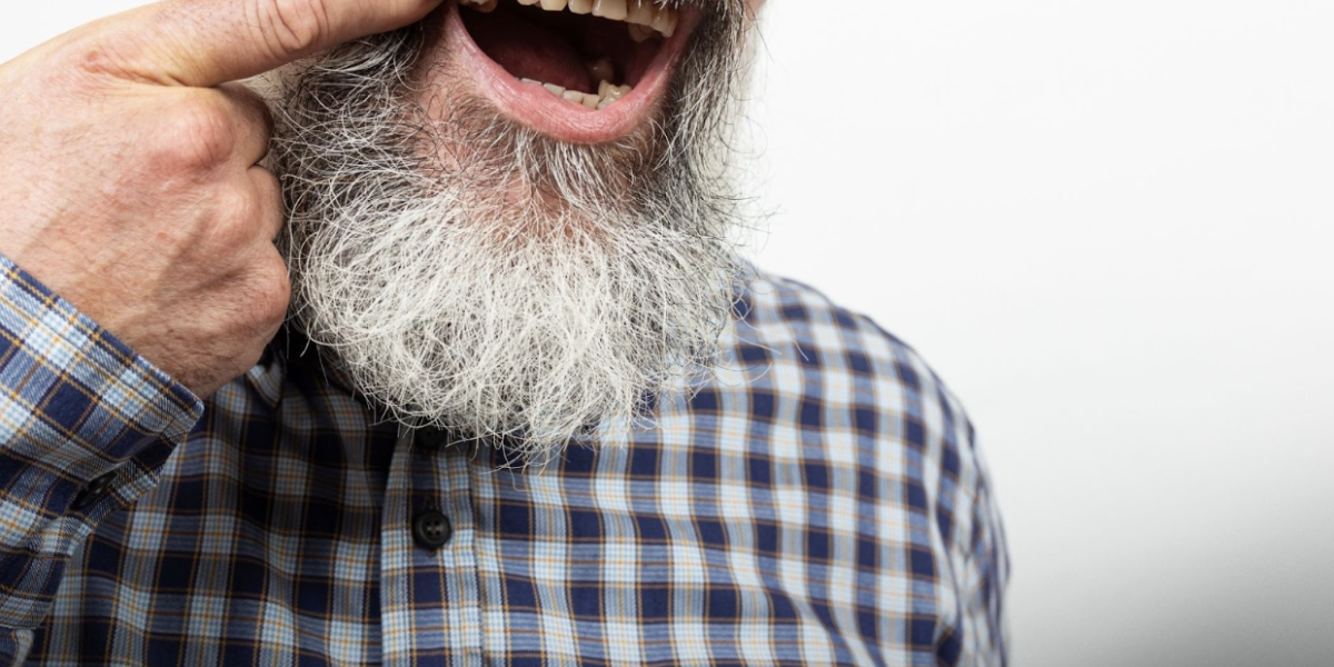 Pacientul vrea dinți noi rapid, dar fără compromisuri. Ce soluții sunt?