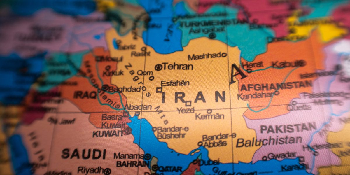 Comandouri militare americane au intrat în Iran pentru recuperarea unui membru al echipajului avionului doborât Pe fondul tensionărilor crescânde din Orientul Mijlociu, autoritățile americane au desfășurat operațiuni speciale în Iran pentru a recupera un pilot al unui avion de vânătoare doborât recent pe teritoriul iranian