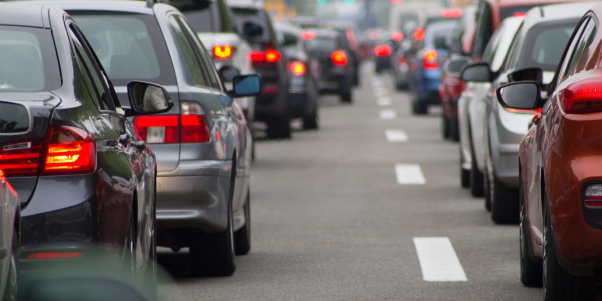 Aglomerație infernală pe DN1: Coloane de mașini spre Brașov, blocaj și pe autostrăzi