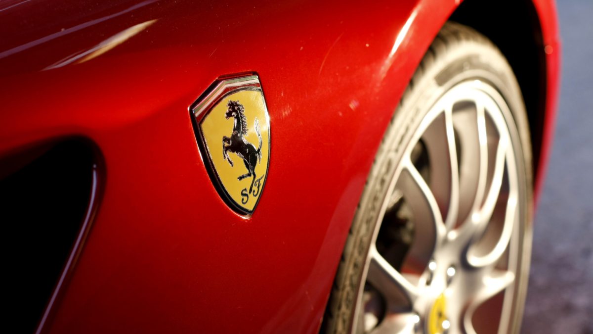 Ferrari intră în era electrică: Prețul primului model, de peste jumătate de milion de euro