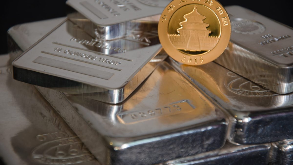 China, setea de argint: Importuri record, prețuri în creștere