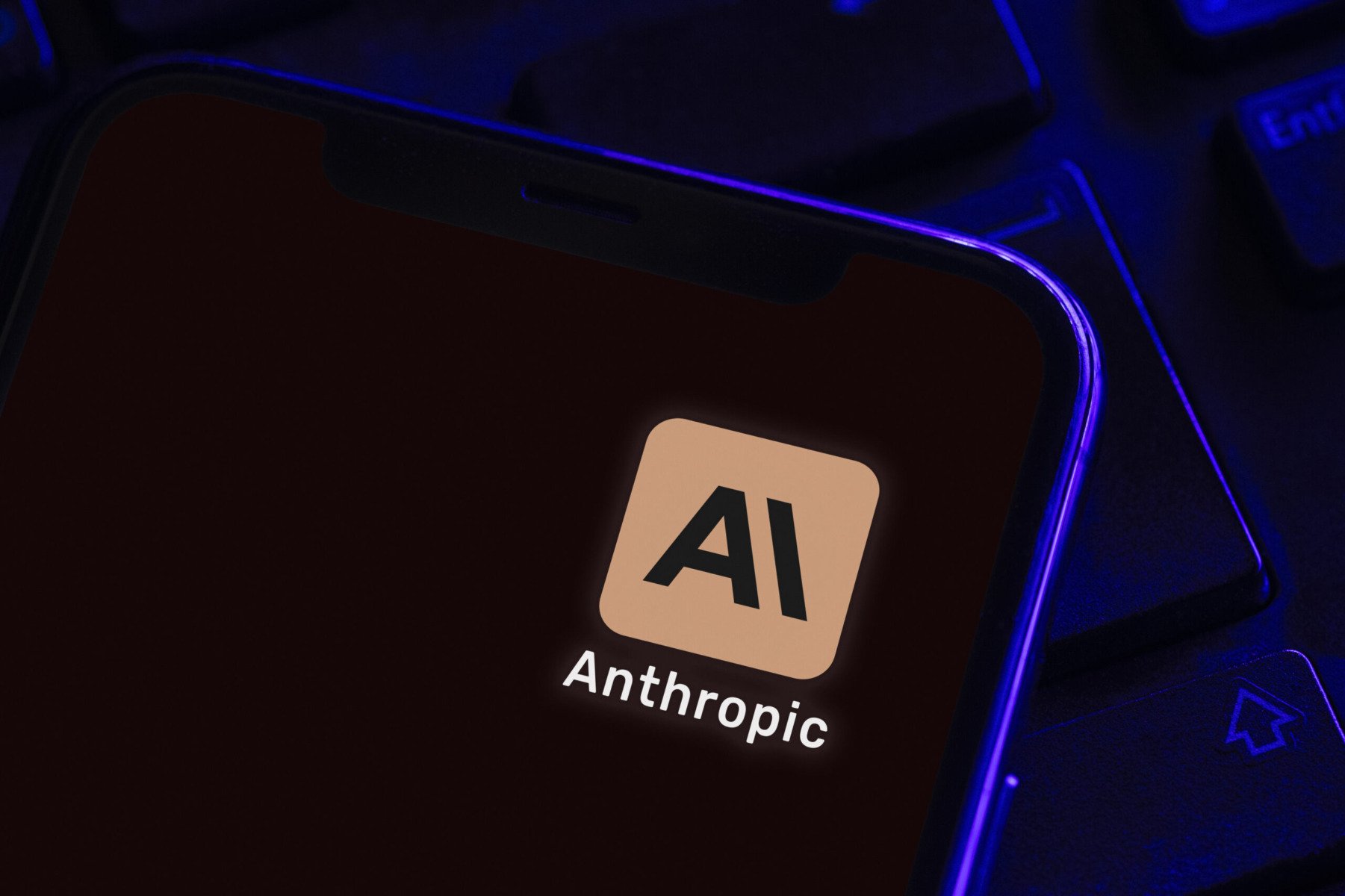 Aplicația Anthropic, prea secretă?! Războiul IA pentru imagine a început