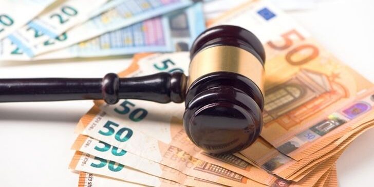 Parchetul de pe lângă Tribunalul București a pus sub acuzare șase persoane fizice, luni și marți, pentru evaziune fiscală