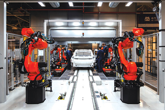 Guvernul Ungariei, condus de premierul Viktor Orban, a reuşit să atingă obiectivul propus în 2010 de a crea un milion de locuri de muncă în decursul a zece ani, o realizare importantă pentru economia ţării