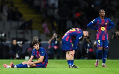 Barcelona, învinsă de Atletico Madrid și redusă la 10 oameni Barcelona a suferit o înfrângere usturătoare în fața celor de la Atletico Madrid, pe teren propriu, în prima manșă a sferturilor de finală din UEFA Champions League