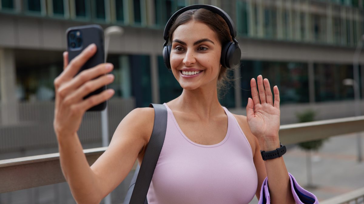 Cât te costă gadgeturile? Factura ascunsă de acasă înainte de vacanță