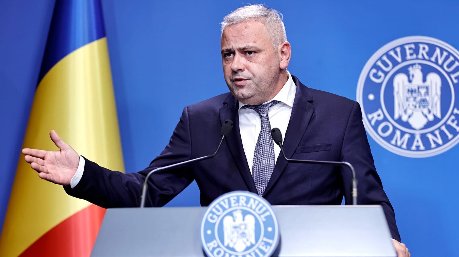 Proiectul privind motorina fără acciză și TVA, blocat și cu riscuri pentru sectorul agricol Ministrul Agriculturii și Dezvoltării Rurale, Florin Barbu, a anunțat că proiectul legislativ care permite fermierilor să achiziționeze motorină fără acciză și TVA este momentan blocat, iar acest lucru poate avea consecințe grave asupra sectorului agricol din România