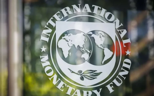 FMI taie creșterea economică a României: BCR, lovitură similară