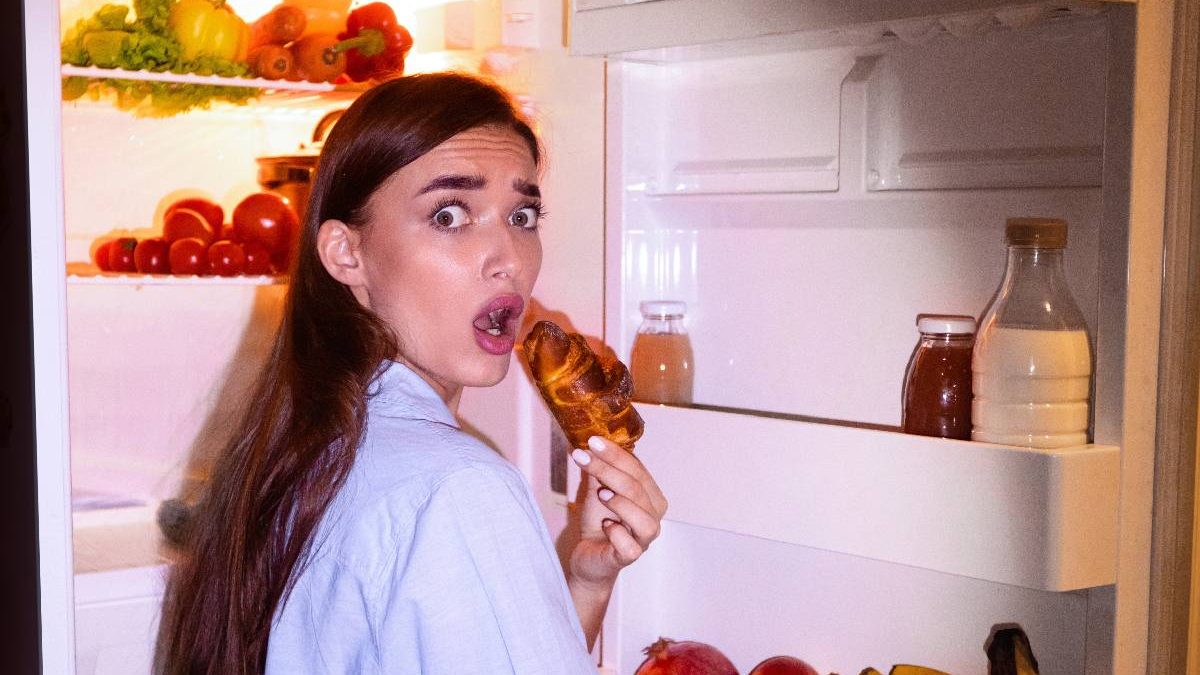 De ce te înfometezi după Sărbători: Excesele și hormonii foamei